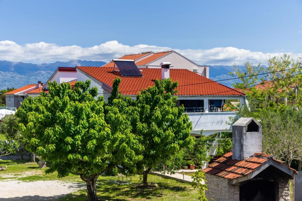 Apartments With A Parking Space Nin, Zadar - 10414 Exterior photo