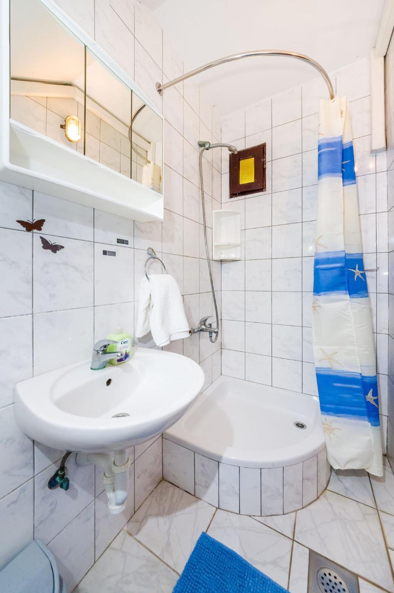 Apartments With A Parking Space Nin, Zadar - 10414 Room photo