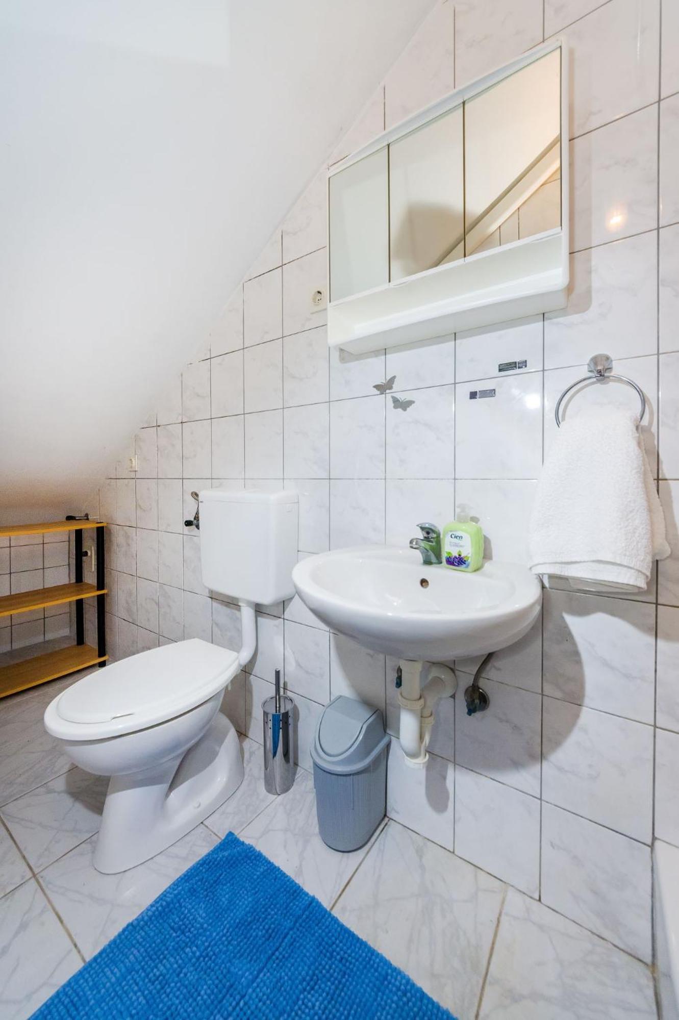 Apartments With A Parking Space Nin, Zadar - 10414 Room photo